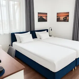 Rooftop With Underground Parking Hotel Budapest